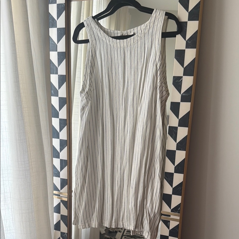 Women's White Pinstripe Sleeveless Shift Top